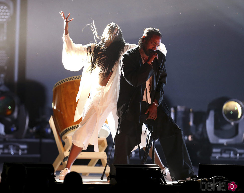 Kendrick Lamar durante su actuación en los Premios Grammy 2018