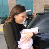 Irene Rosales, emocionada con su hija Carlota en su presentación