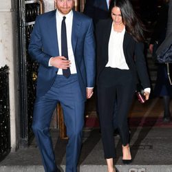 El Príncipe Harry y Meghan Markle, cogidos de la mano a la salida de Endeavour Fund