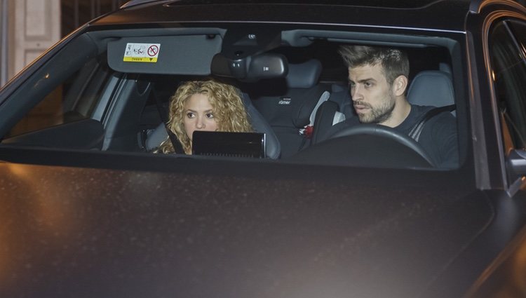 Shakira y Gerard Piqué llegando al lugar en el que han celebrado el cumpleaños