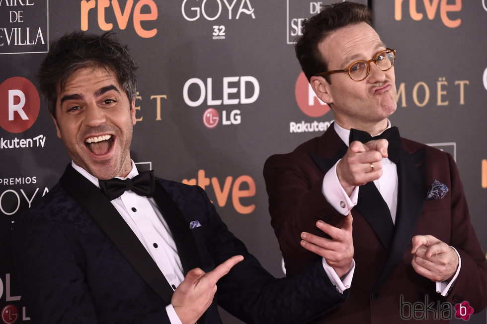 Ernesto Sevilla y Joaquín Reyes en la alfombra roja de los Premios Goya 2018