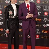 Javier Calvo y Javier Ambrossi en la alfombra roja de los Premios Goya 2018