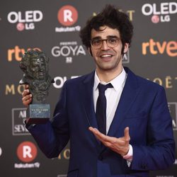 David Verdaguer con su galardón en los Premios Goya 2018