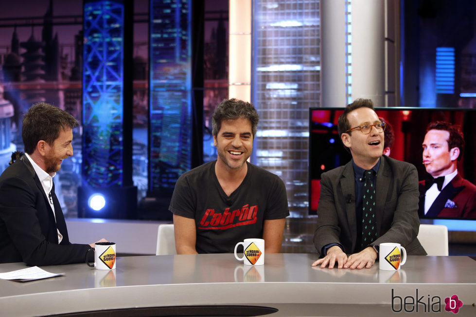 Ernesto Sevilla, Joaquín Reyes y Pablo Motos en 'El Hormiguero'