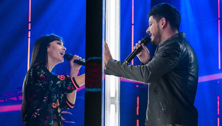 Aitana y Cepeda interpretan 'No puedo vivir sin ti' en la fiesta final de 'OT 2017'