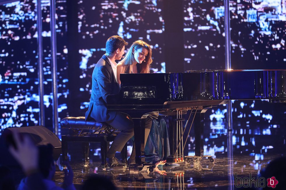 Alfred y Amaia cantando 'City of stars' en la fiesta final de 'OT 2017'