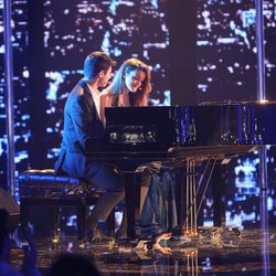 Alfred y Amaia cantando 'City of stars' en la fiesta final de 'OT 2017'