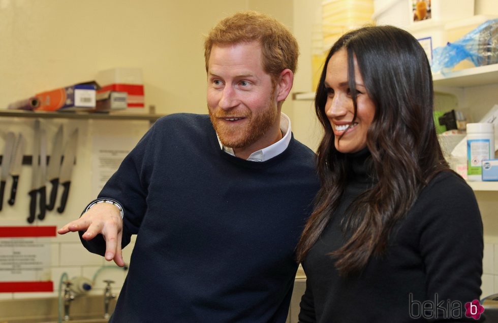 El Príncipe Harry y Meghan Markle, muy sonrientes en Edimburgo