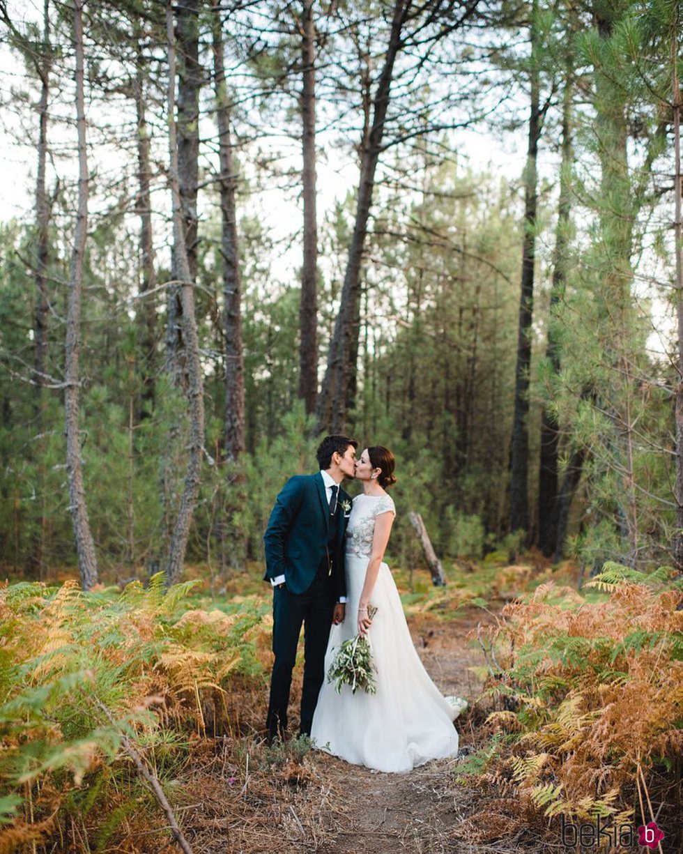 Dafne Fernández en su boda con Mario Chavarría