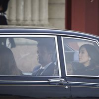 Federico y Mary de Dinamarca y sus hijos Vicente y Josefina en el cortejo fúnebre de Enrique de Dinamarca camino a Amalienborg