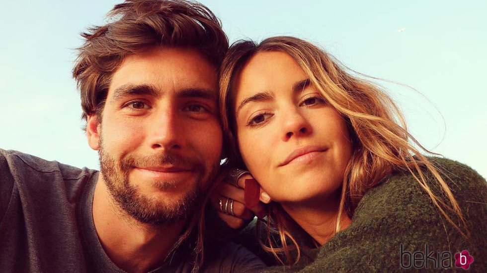 Álvaro Soler y Sofía Ellar celebrarando juntos  San Valentín