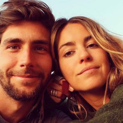 Álvaro Soler y Sofía Ellar celebrarando juntos  San Valentín