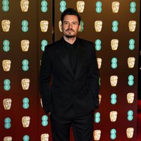 Orlando Bloom en la alfombra roja de los Premios BAFTA 2018