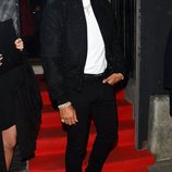 Lewis Hamilton en la fiesta de Vogue tras los BAFTA