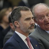 El Rey Felipe y el Rey Juan Carlos en la entrega de los Premios Nacionales de Deporte 2016