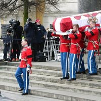 El féretro de Enrique de Dinamarca en su funeral