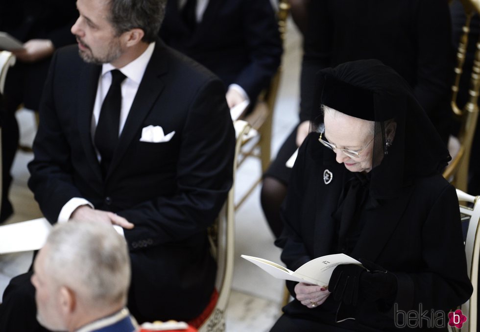 Federico y Margarita de Dinamarca en el funeral de Enrique de Dinamarca