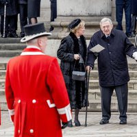 Constantino y Ana María de Grecia en el funeral de Enrique de Dinamarca