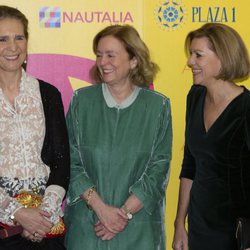 La Infanta Elena, Catalina Luca de Tena y María Dolores de Cospedal en la entrega del Premio Taurino ABC