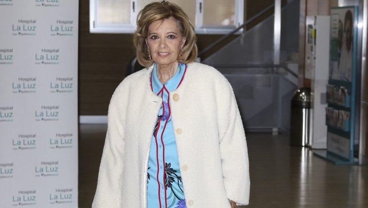 María Teresa Campos abandona el hospital tras recibir el alta tras sufrir una suboclusión intestinal