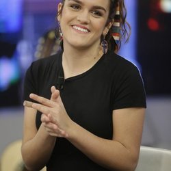 Amaia aplaudiendo en 'El Hormiguero'