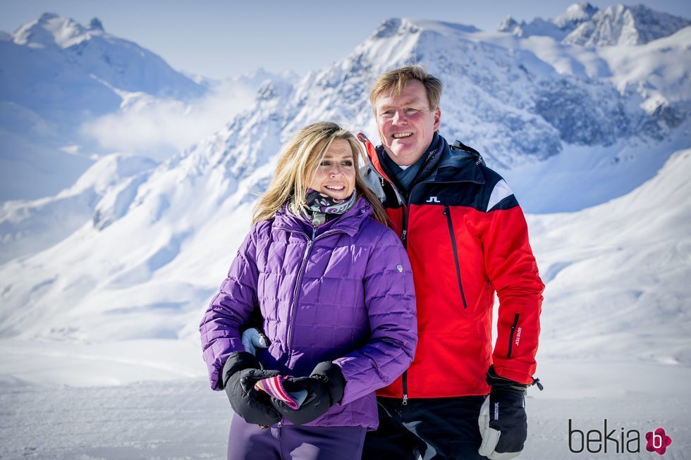 Guillermo Alejandro y Máxima de Holanda, felices y enamorados en su posado de invierno en Lech