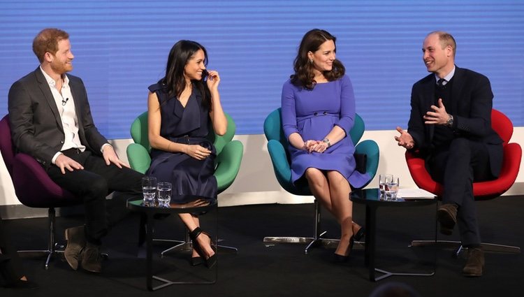 Los Duques de Cambridge, el Príncipe Harry y Meghan Markle en el I Forum de la Royal Foundation