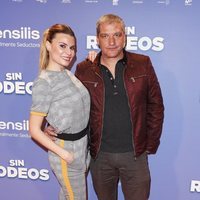 Gustavo González y María Lapiedra en la premier de 'Sin Rodeos'