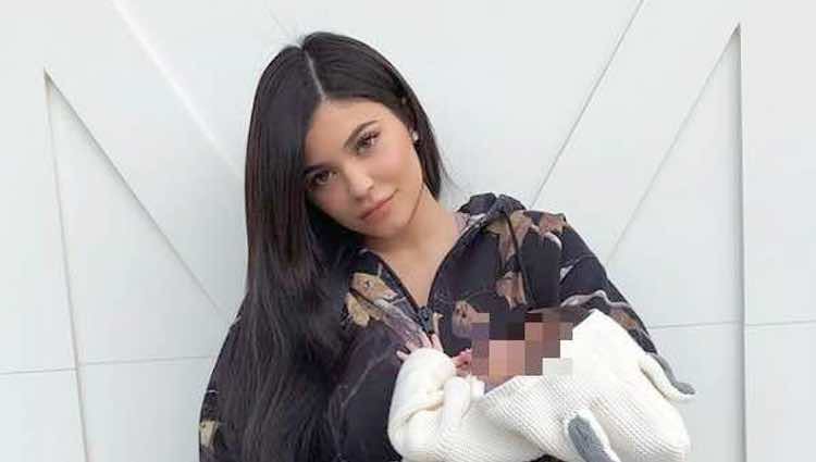 Kylie Jenner con la pequeña Stormi