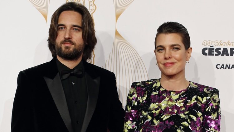 Carlota Casiraghi junto a su novio Dimitri Rassam en los Premios César 2018