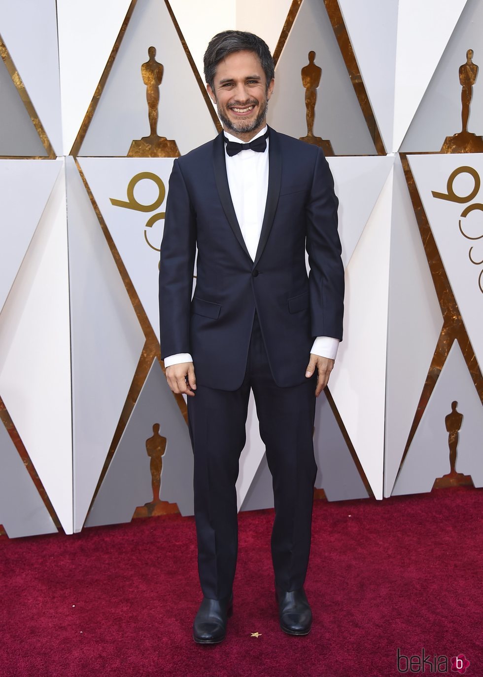 Gael García Bernal en la alfombra roja de los Premios Oscar 2018