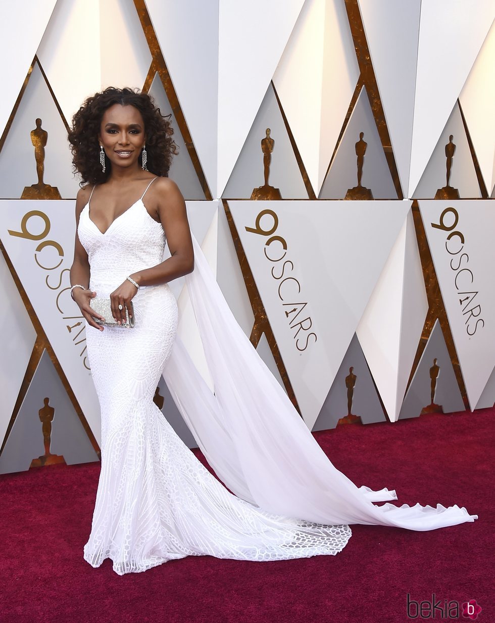 Janet Mock en la alfombra roja de los Premios Oscar 2018