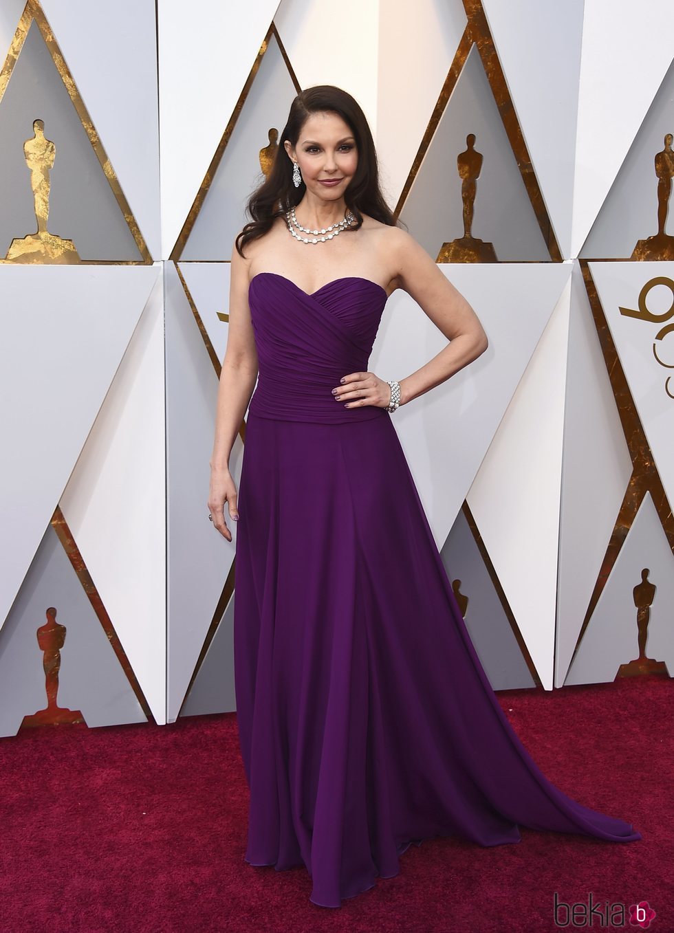 Ashley Judd en la alfombra roja de los Premios Oscar 2018