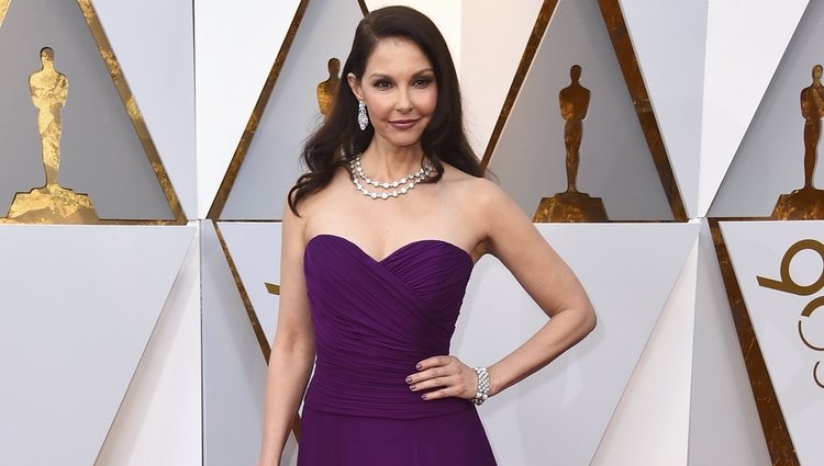 Ashley Judd en la alfombra roja de los Premios Oscar 2018