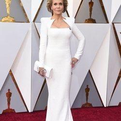 Jane Fonda en la alfombra roja de los Premios Oscar 2018