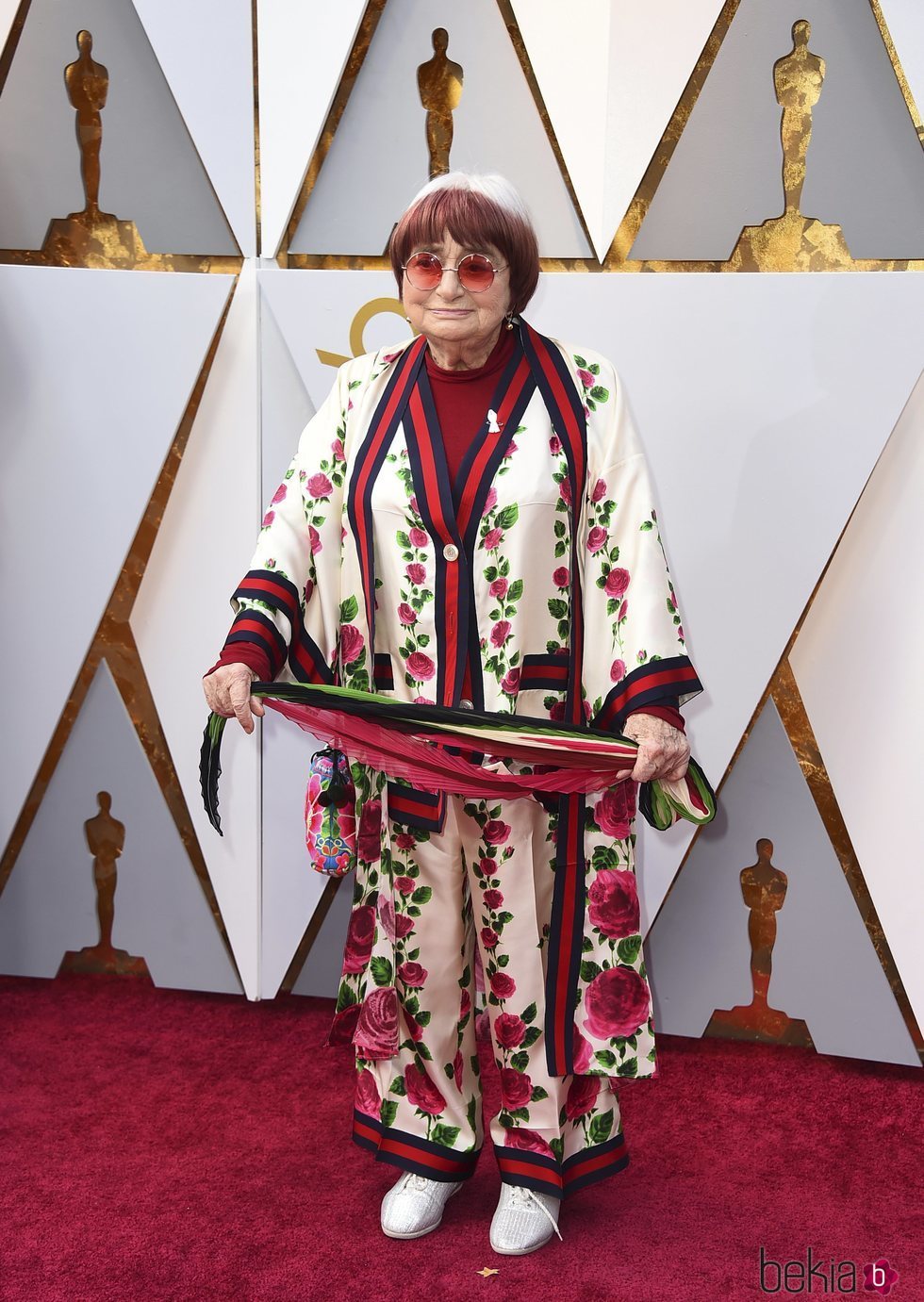 Agnes Varda en la alfombra roja de los Premios Oscar 2018