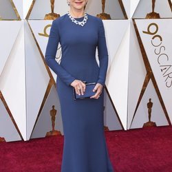 Helen Mirren en la alfombra roja de los premios Oscar 2018