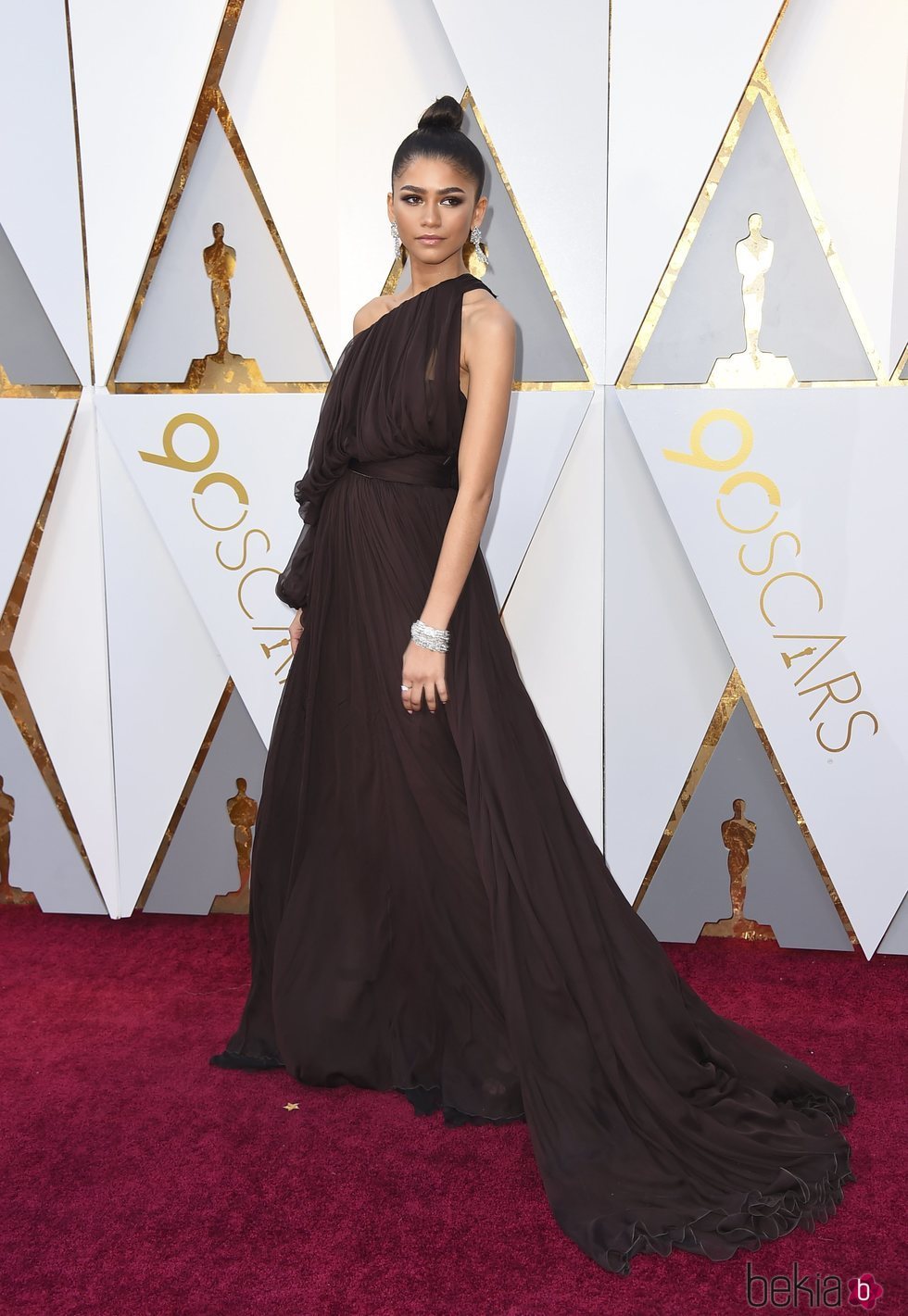 Zendaya en la alfombra roja de los Premios Oscar 2018