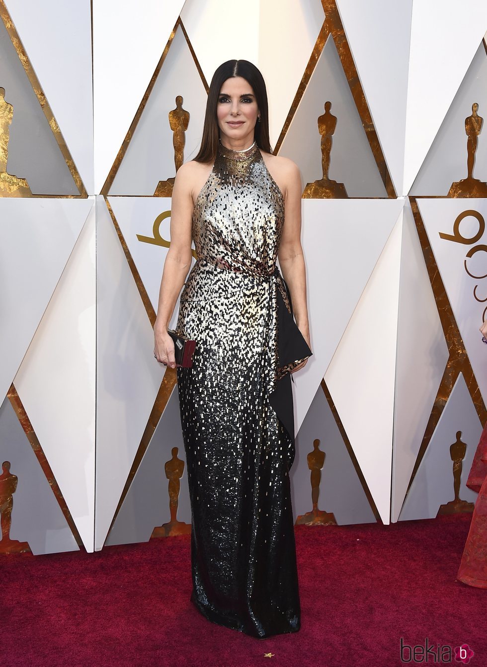 Sandra Bullock en la alfombra roja de los Premios Oscar 2018