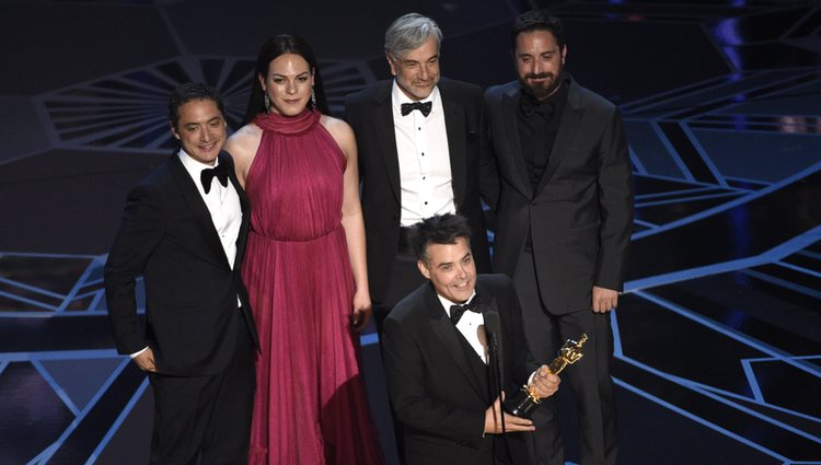 Sebastian Lelio, Nicolas Saavedra, Daniela Vega, Alejandro Goic y Pablo Larrain ganan el Oscar 2018 a la mejor película de lengua extranjera