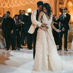 Chanel Iman y Sterling Shepard bailan en su boda