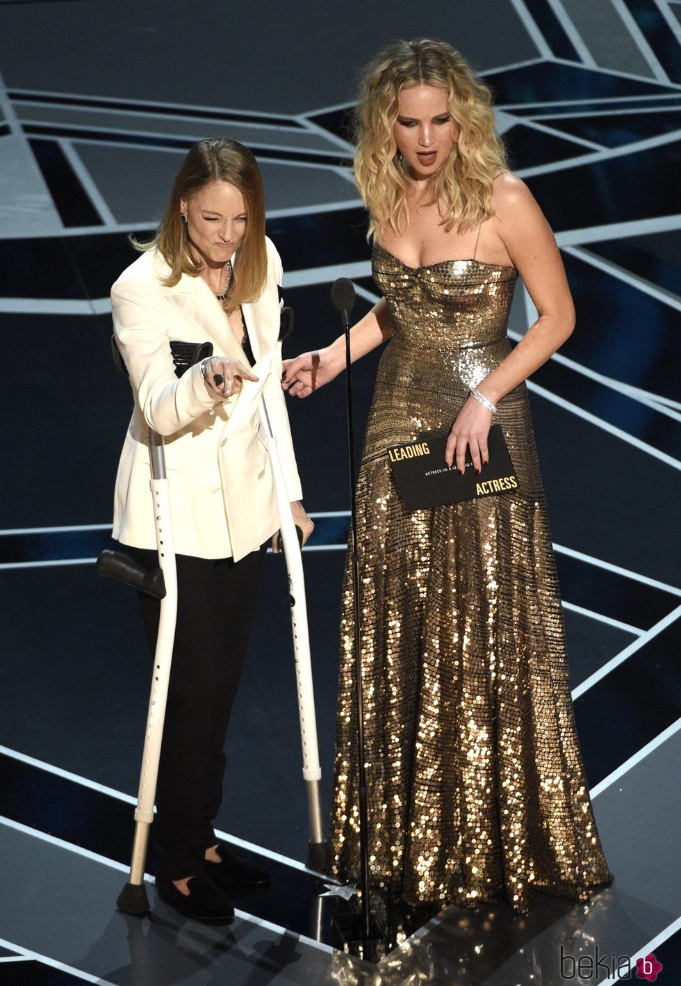 Jodie Foster y Jennifer Lawrence en la Gala de los Oscars 2018