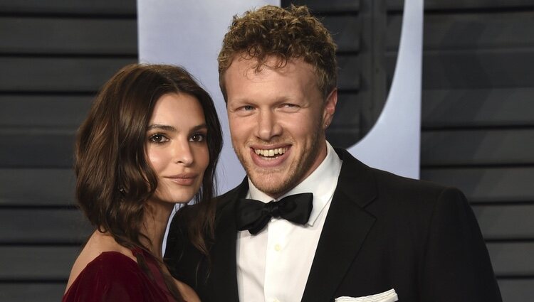 Emily Ratajkowski y Sebastian Bear McClard en la fiesta Vanity Fair tras los Oscar 2018