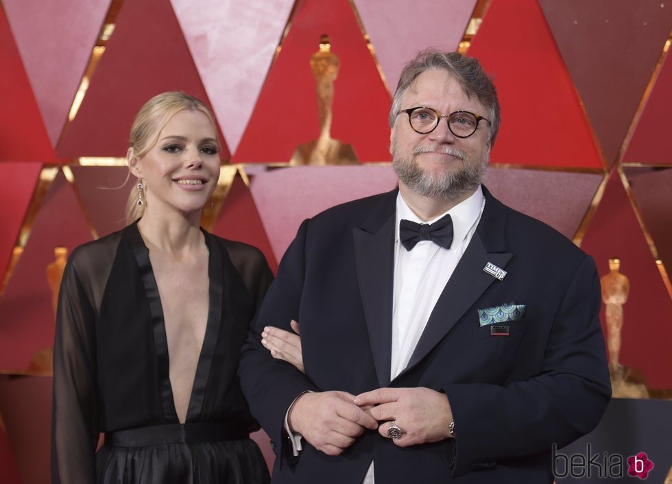 Guillermo del Toro acude a la gala de los Oscar 2018 con la guionista Kim Morgan