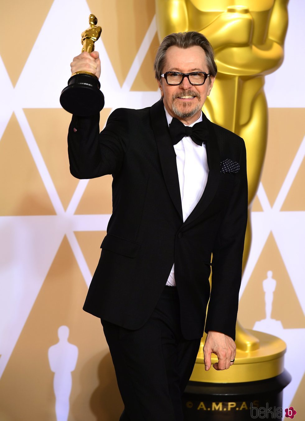 Gary Oldman tras ganar el Oscar a Mejor Actor en la Gala de los Oscar 2018