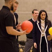 El Príncipe Harry y Meghan Markle visitan Nechells Wellbeing Centre en Birmingham