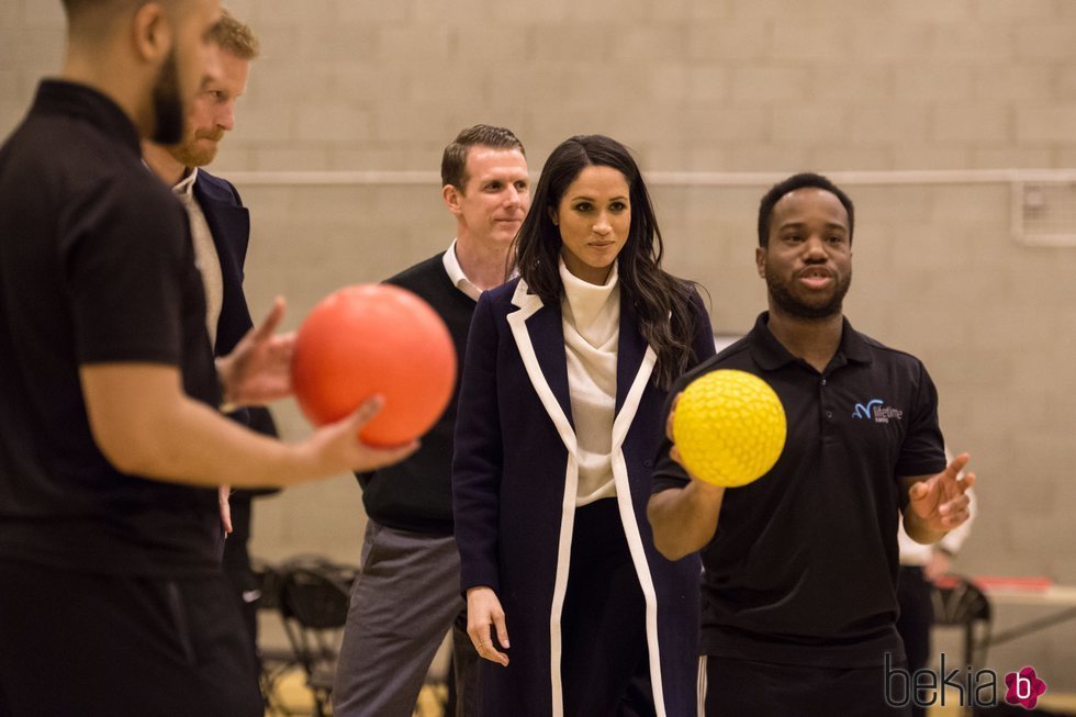 El Príncipe Harry y Meghan Markle visitan Nechells Wellbeing Centre en Birmingham