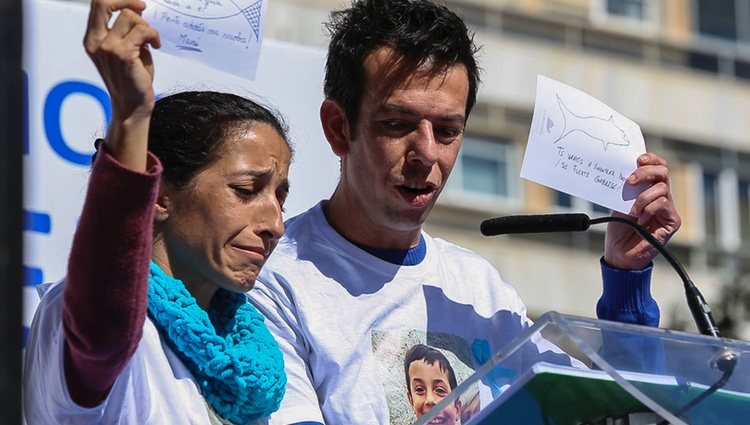 Patricia Ramírez y Ángel Cruz en la concentración por Gabriel en Almería