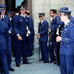 El Rey Felipe con unos amigos en la boda de un amigo del Ejército del Aire