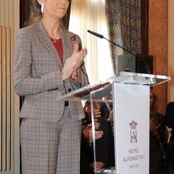 La infanta Elena recuerda a Gabriel Cruz en el 90º aniversario del Hotel Alfonso XIII